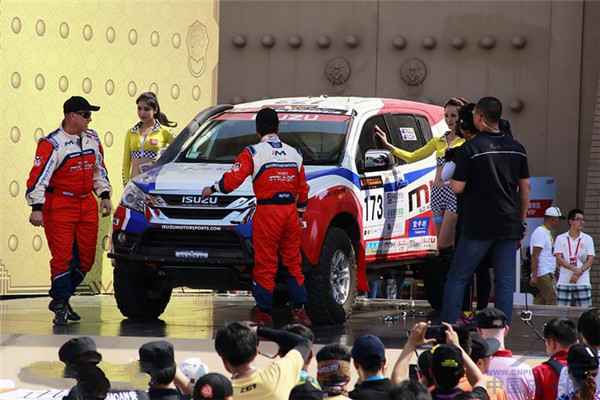 ISUZU澳洲车队亮相2015大越野拉力赛