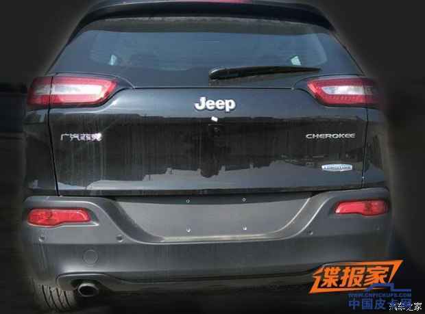 即将上市  国产Jeep自由光2.0L实车曝光