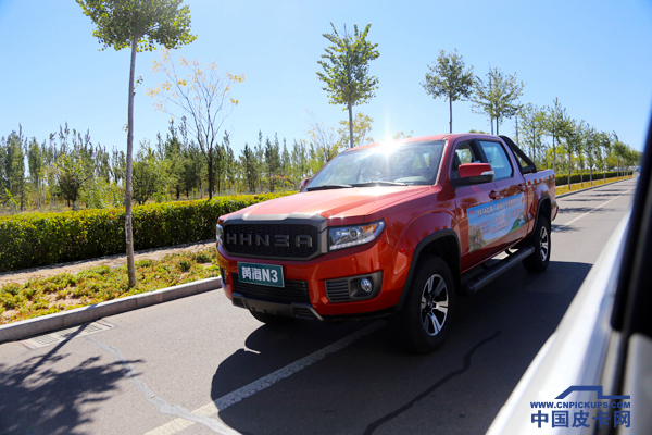 巡游助威 第三届中国（国际）汽车旅游大会开幕在即
