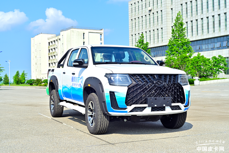 黄海新车“剧透”：甲醇皮卡省钱1/4，海鲜车十年不锈！