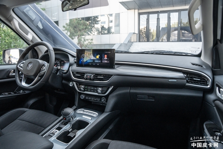 800N·m扭矩、535km续航、6kW外放电！10月皮卡新车看点多