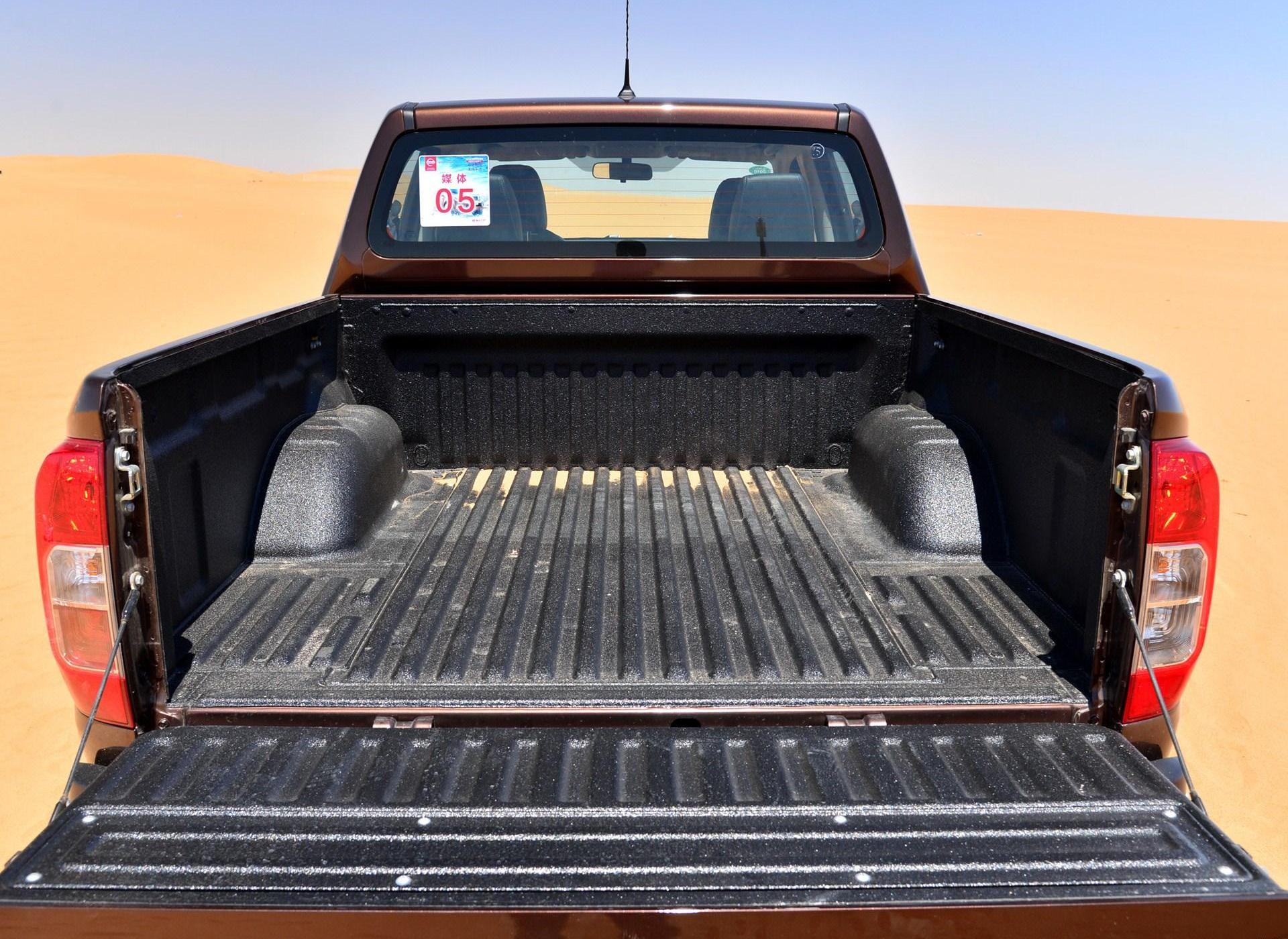 纳瓦拉皮卡_纳瓦拉皮卡车厢座椅图片_纳瓦拉皮卡图片_皮卡图片库_中国