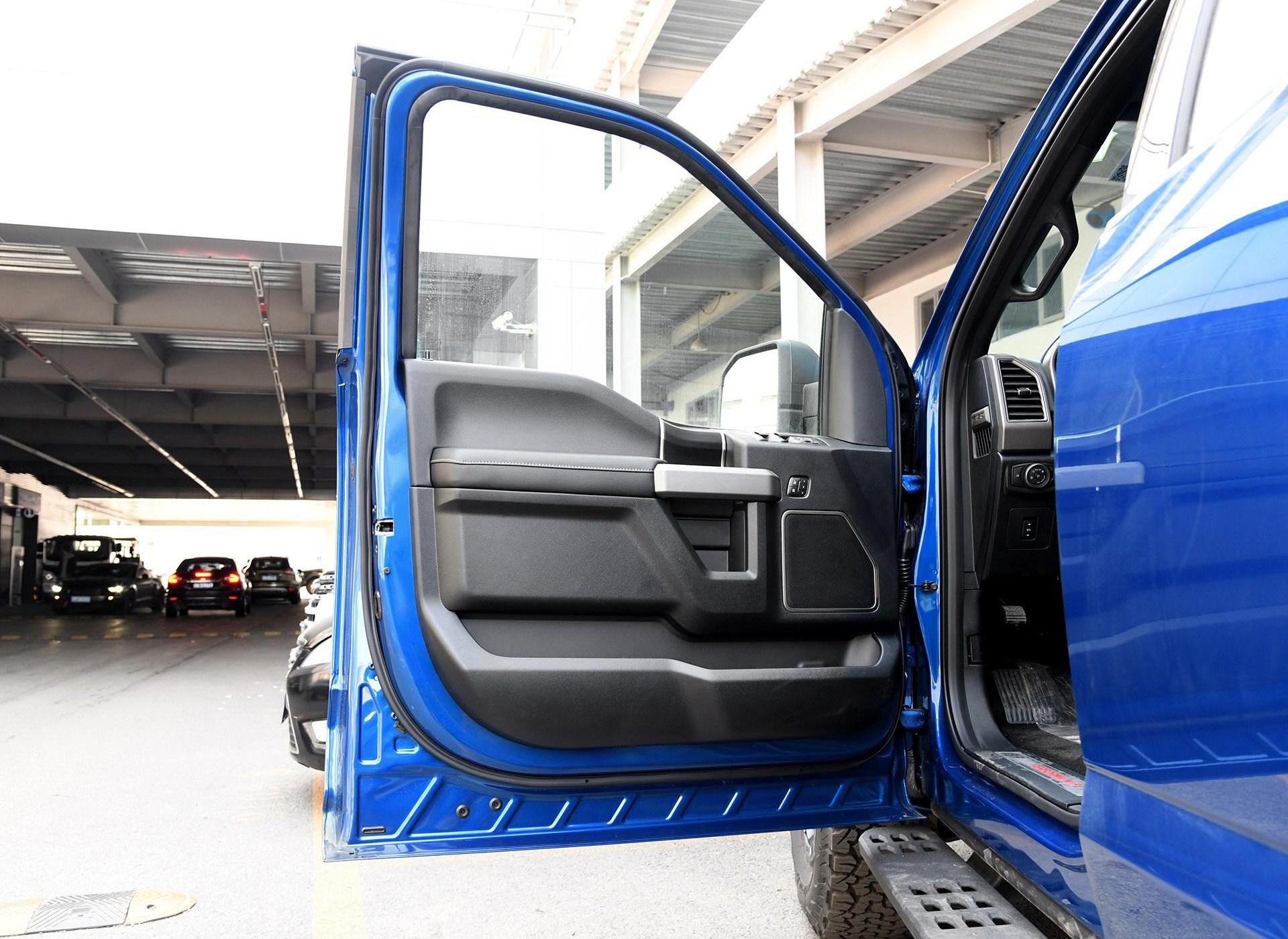 福特F-150猛禽车门座椅