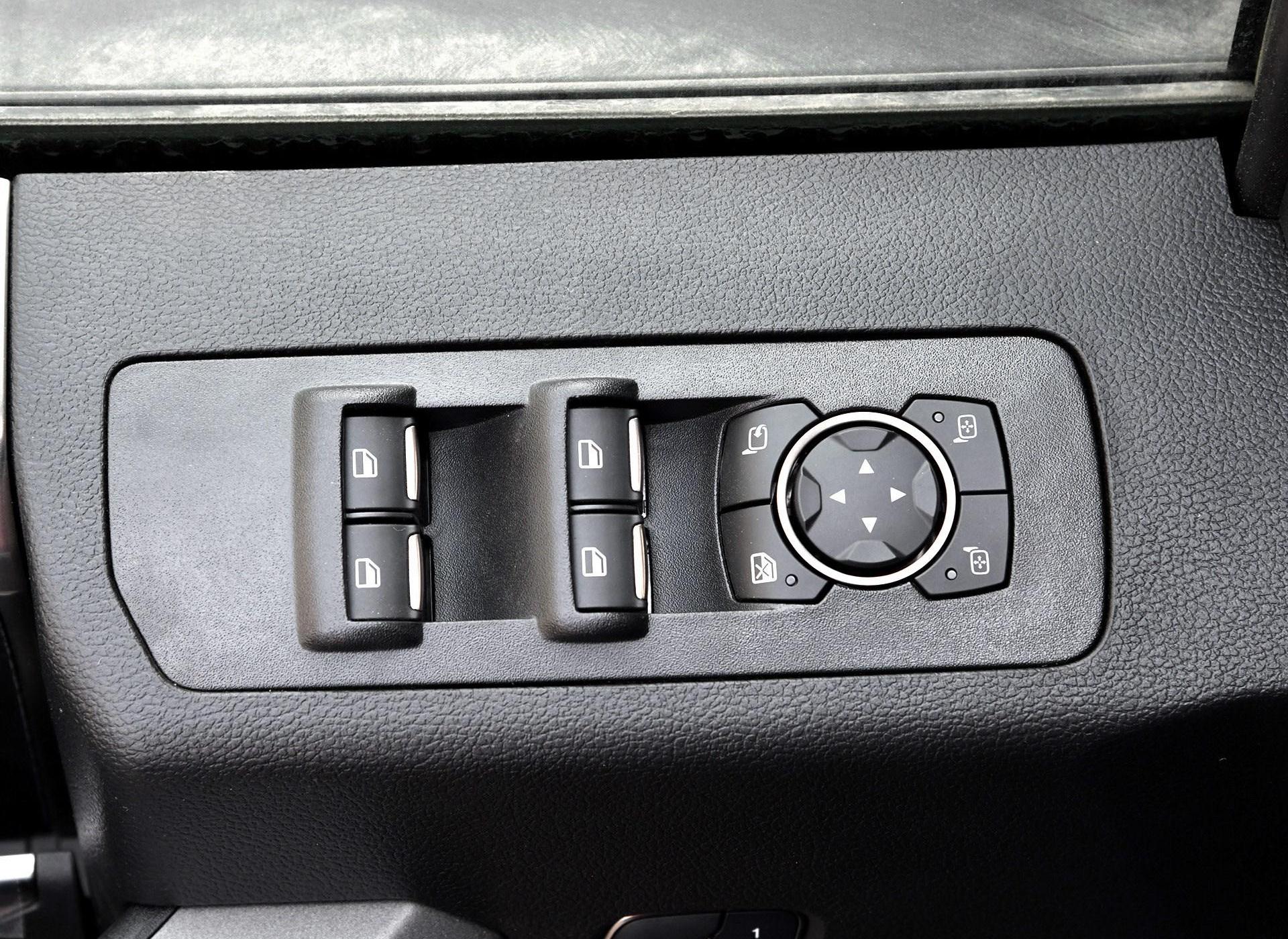 福特F-150猛禽车门座椅