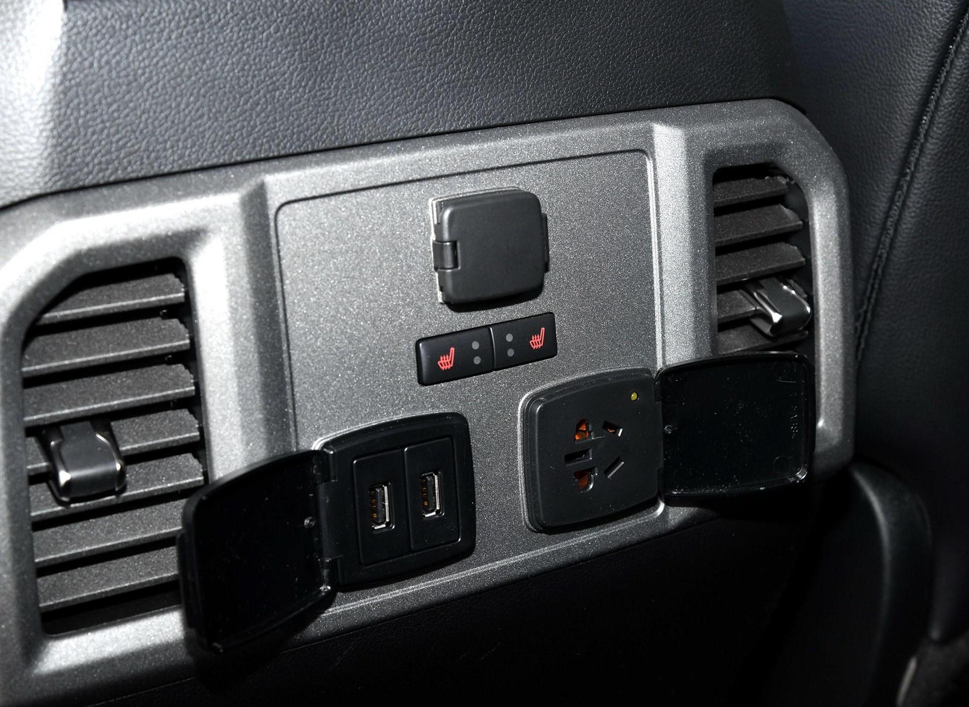 福特F-150猛禽车门座椅