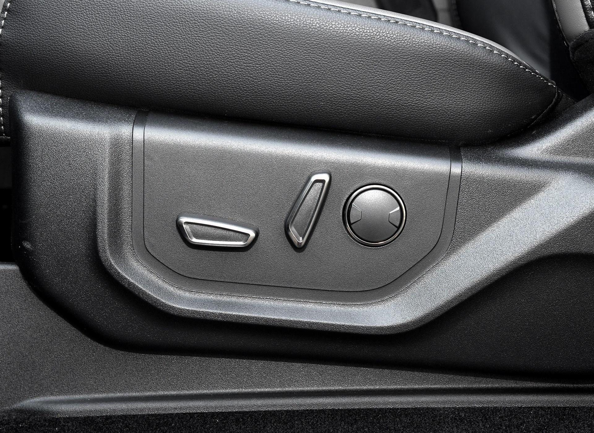 福特F-150猛禽车门座椅