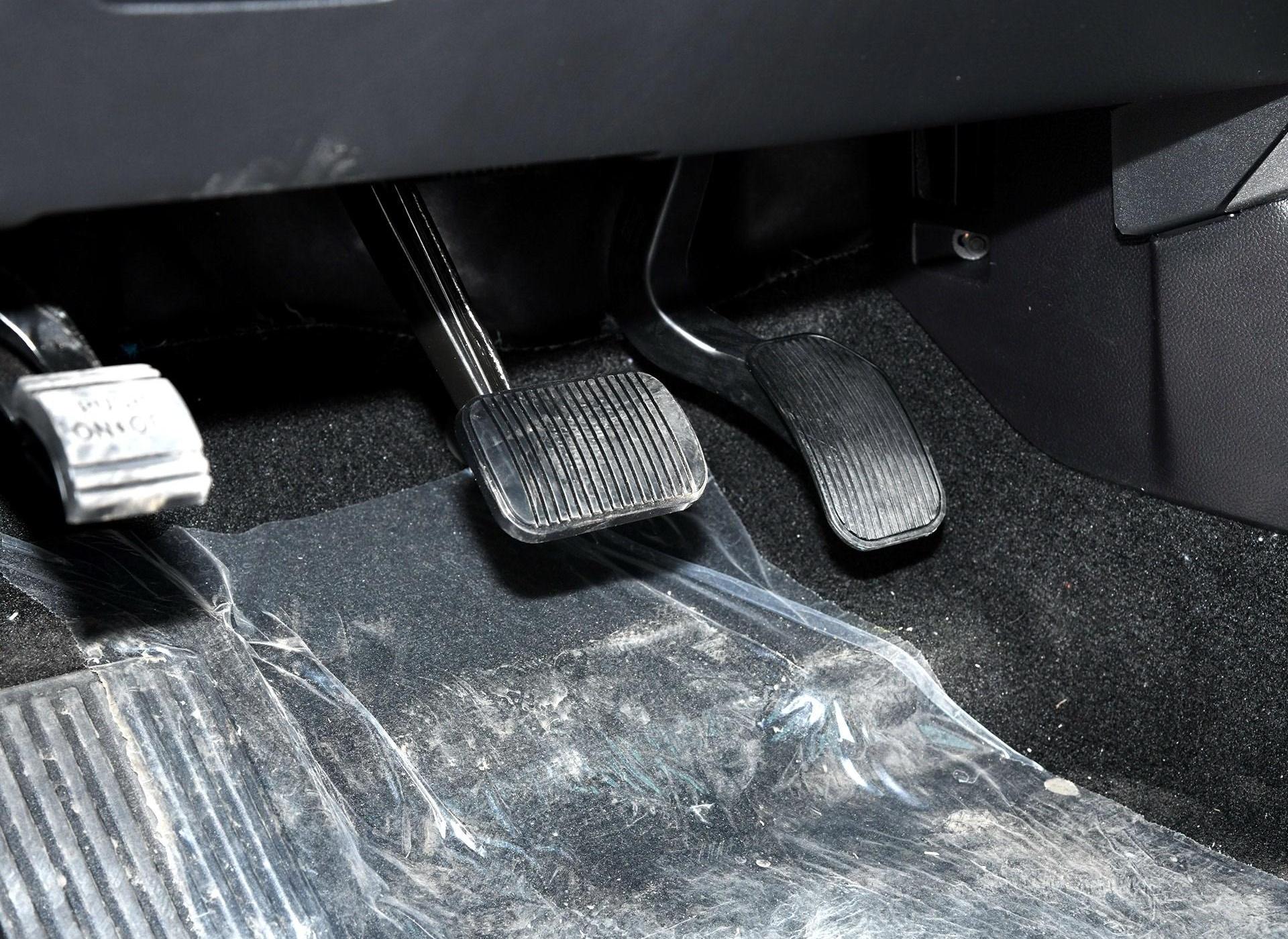 福特F-150猛禽车门座椅