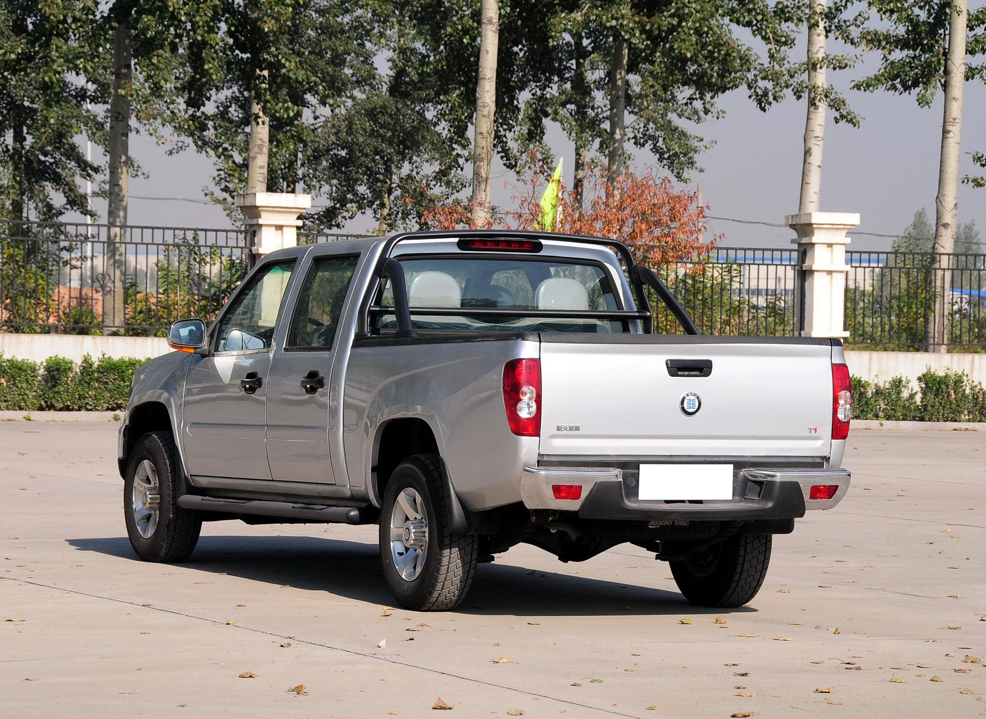 途腾t1皮卡_途腾t1皮卡车身外观图片_途腾t1皮卡图片_皮卡图片库_中国