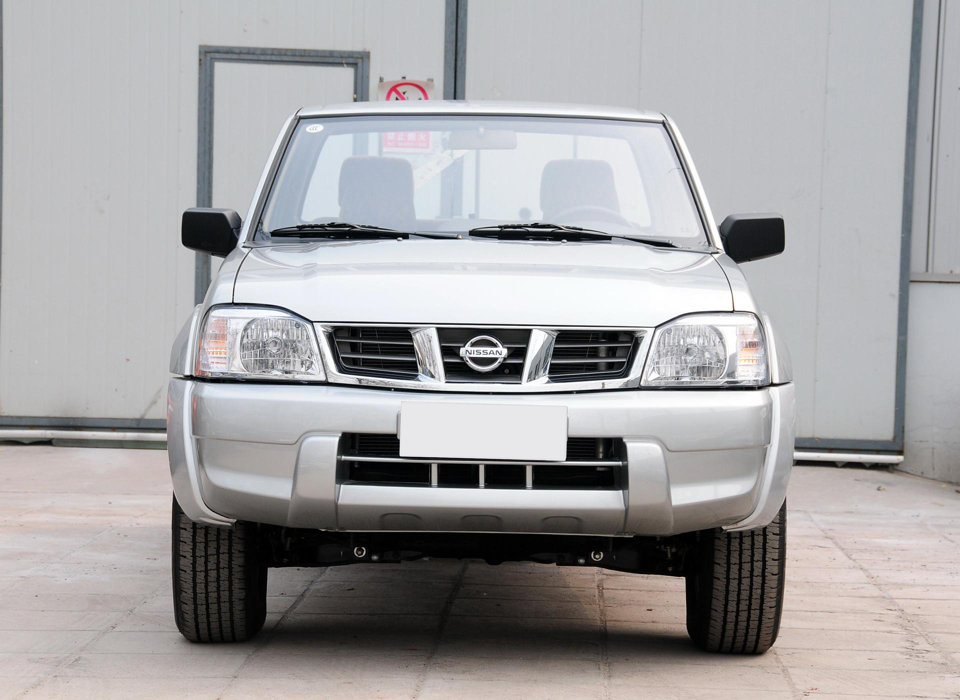 日产D22外观整体